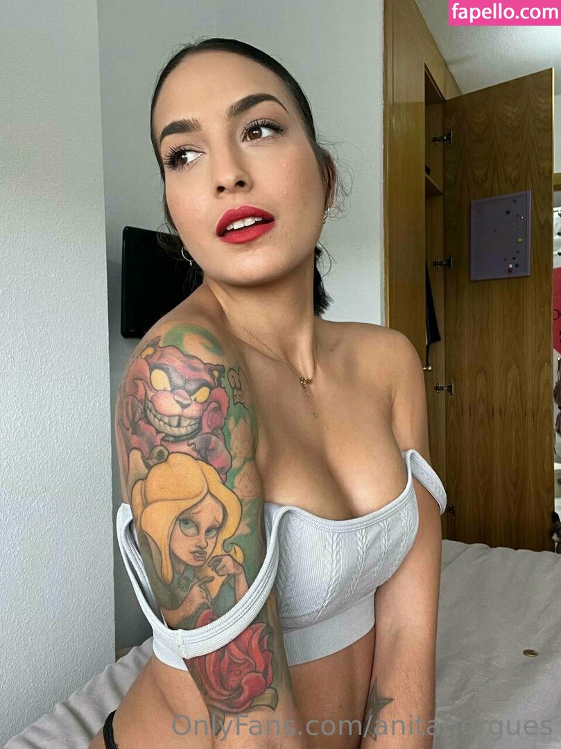 anitagorgues nude leaked onlyfans fapello
